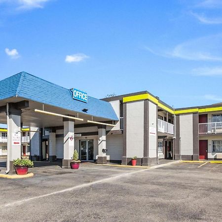 Econo Lodge Inn & Suites Терре-Хот Экстерьер фото