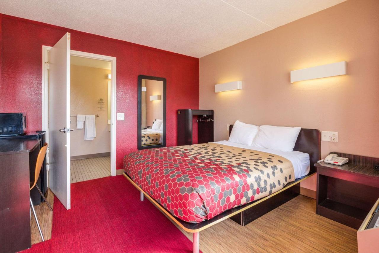Econo Lodge Inn & Suites Терре-Хот Экстерьер фото